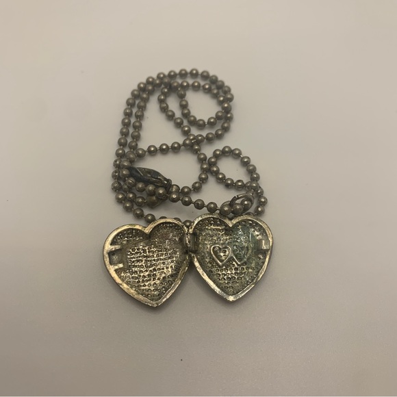Friends Picture Locket Only One Heart - Picture 2 of 5